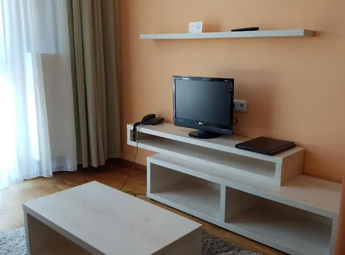 401 - S Apartmanmi Crocus . Lejlighed